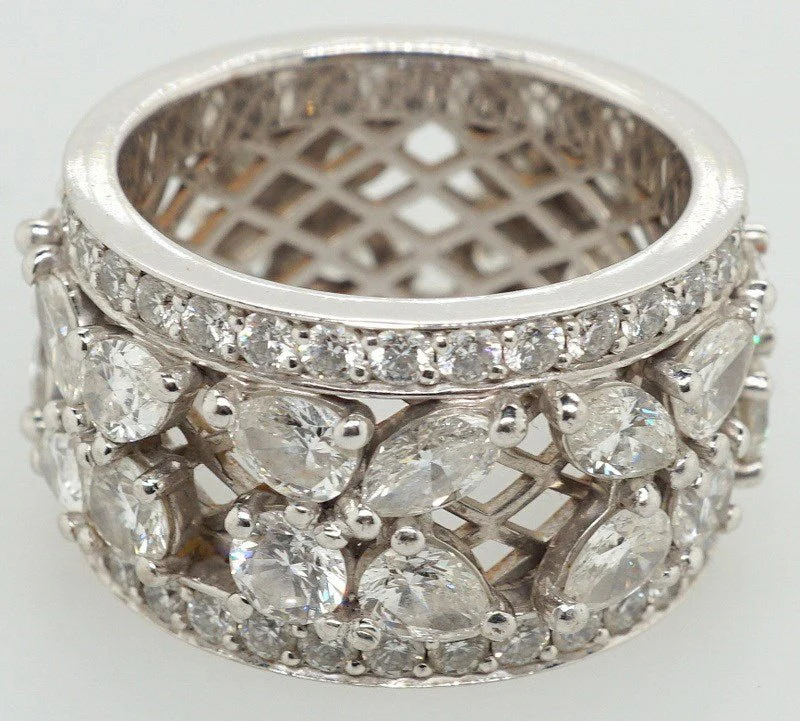 18ct White Gold Diamond Dress Ring - Image 3