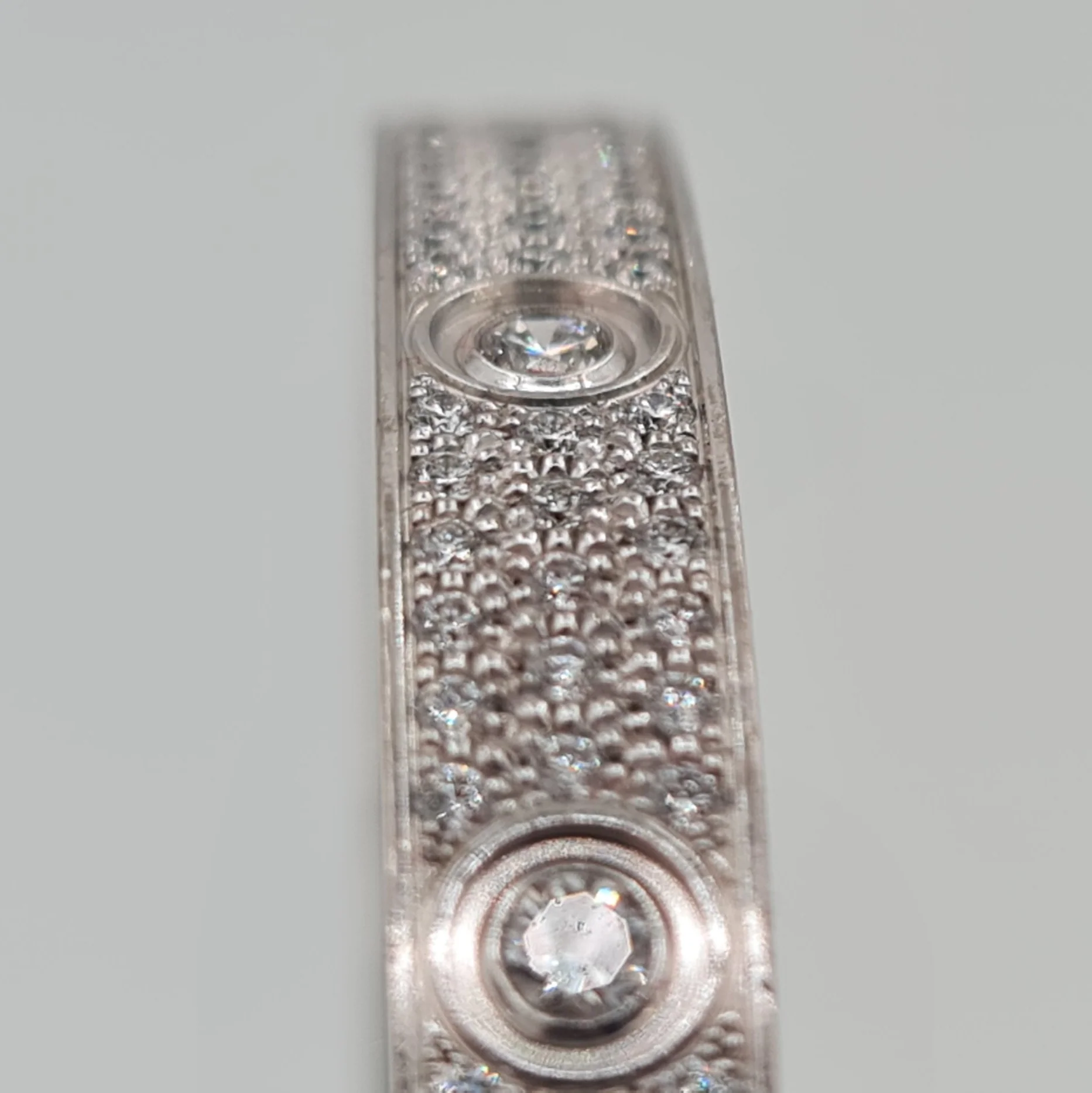 Cartier Love Bracelet 3.70ct - Image 4