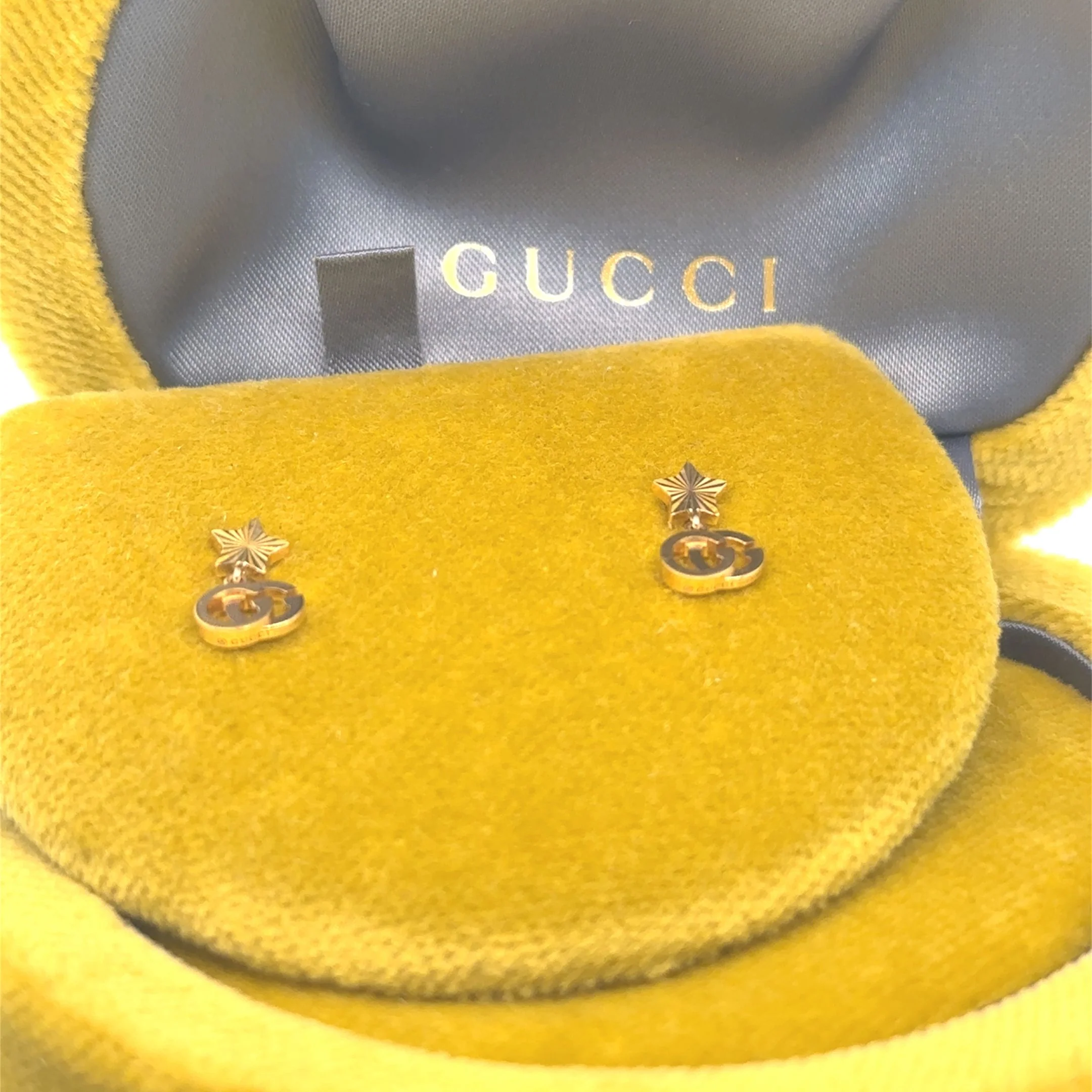 Gucci 18ct Yellow Gold Running Earrings 2g - Image 6