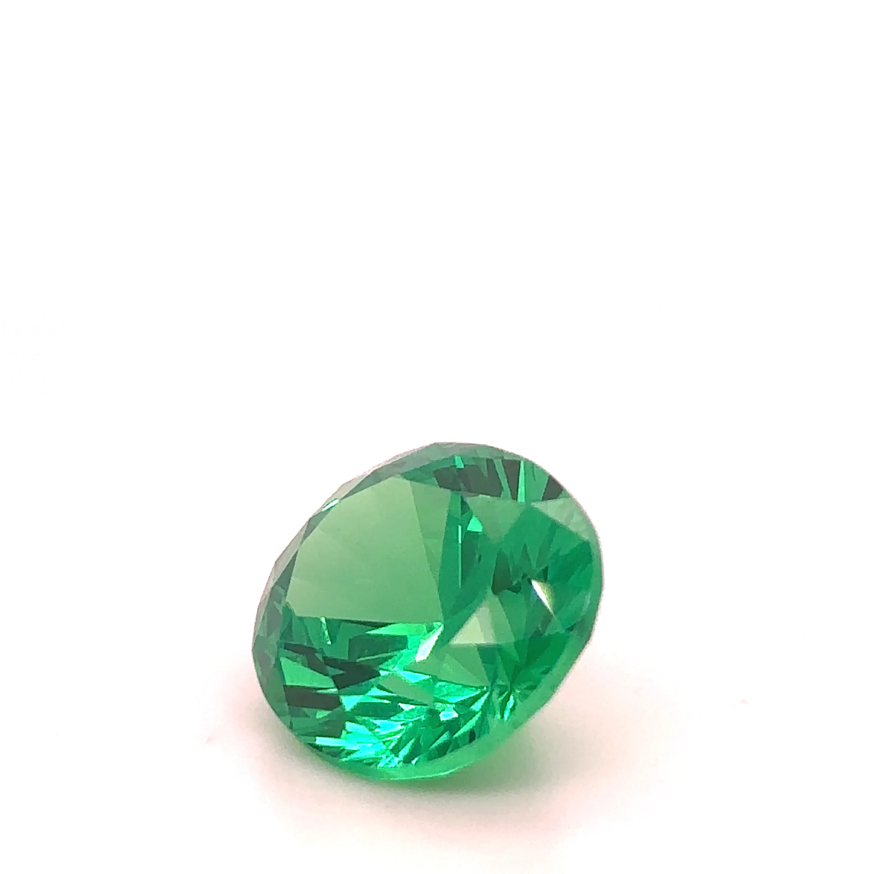 Bespoke Loose Rare Green Yttrium Aluminium Garnet 18.87ct - Image 3