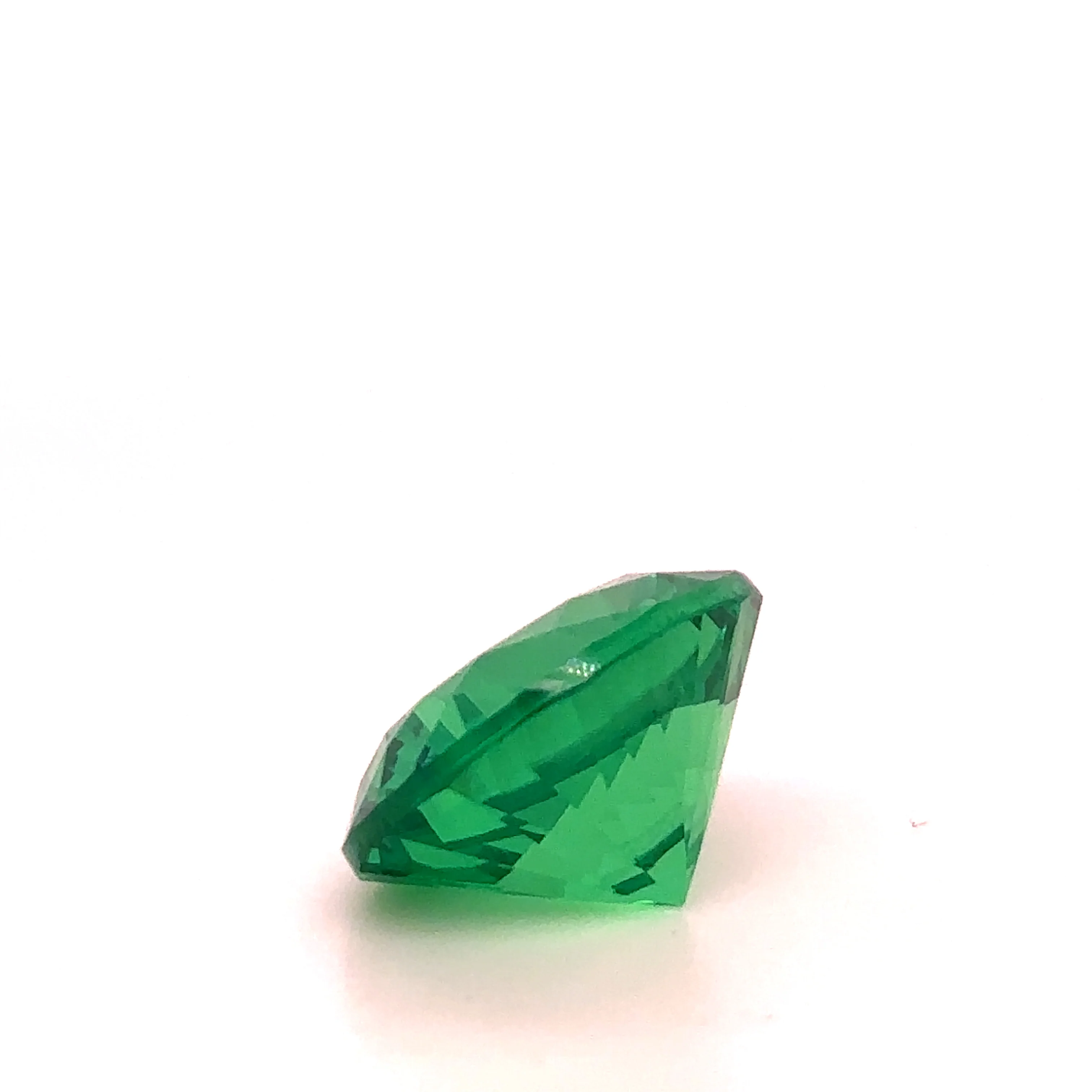 Bespoke Loose Rare Green Yttrium Aluminium Garnet 18.87ct - Image 5