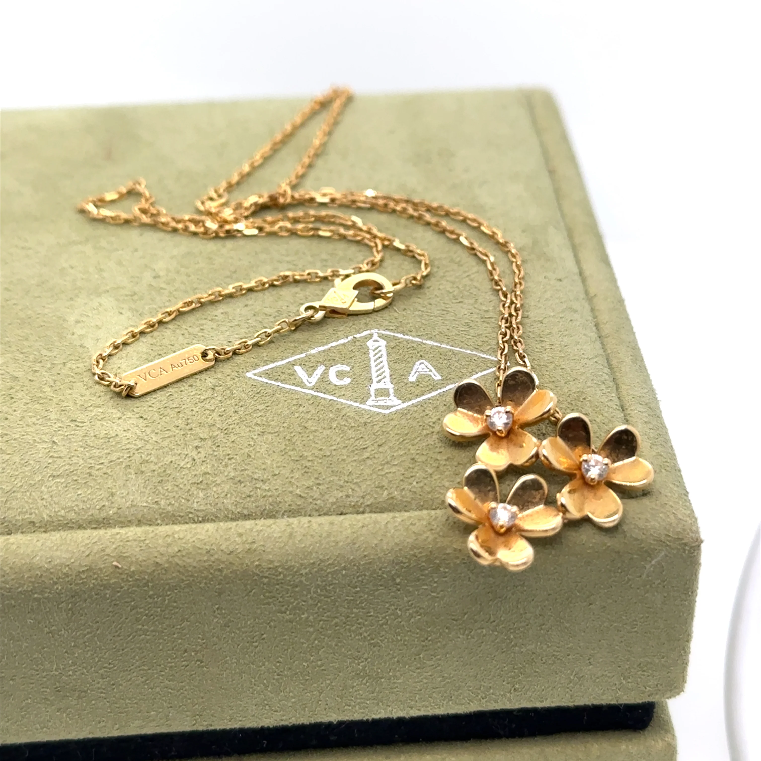 Van Cleef & Arpels Frivole 3-Flower Diamond Pendant Necklace 0.16ct 6.2g - Image 9